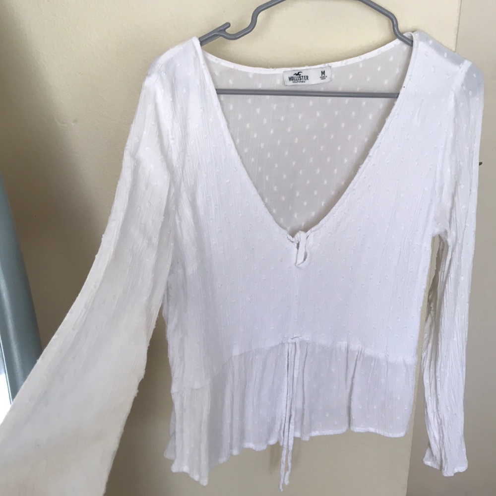 Hollister top